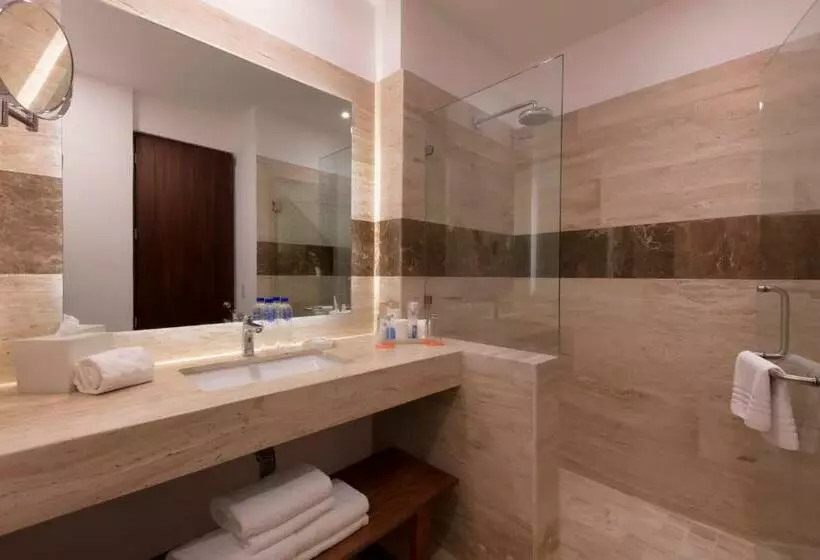اتاق لوکس با چشم‌انداز, Krystal® Puerto Vallarta