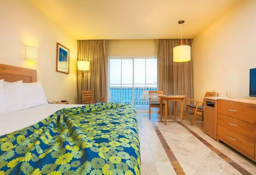 اتاق استاندارد با چشم‌انداز دریا, Krystal® Puerto Vallarta