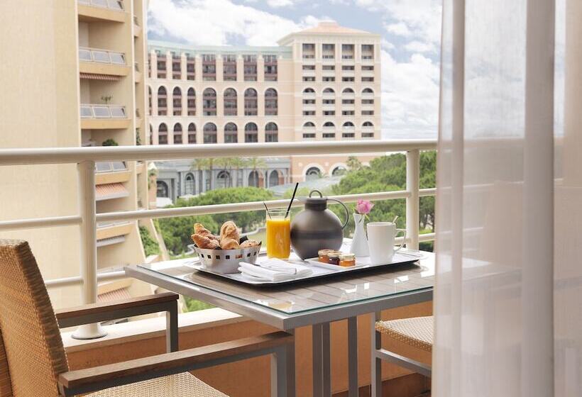 اتاق لوکس با چشمانداز دریا, Le Méridien Beach Plaza