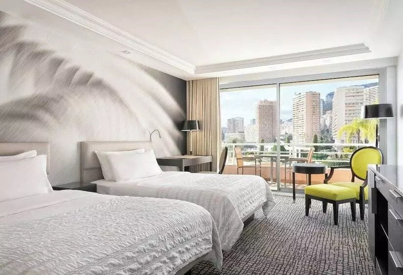 اتاق لوکس با چشم‌انداز دریا, Le Méridien Beach Plaza
