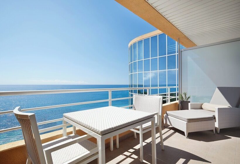 سوییت جونیور با چشمانداز دریا, Le Méridien Beach Plaza