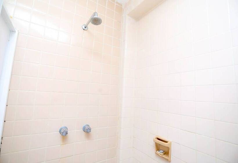 חדר סטנדרט, Maria De Lourdes