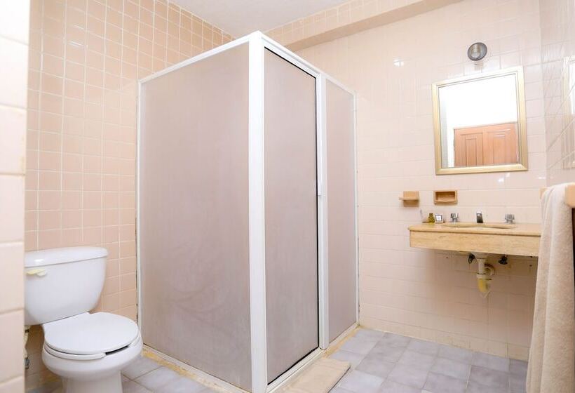 חדר סטנדרט, Maria De Lourdes