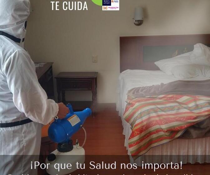 스탠다드 룸 더블 침대 2개, Plaza Uruapan