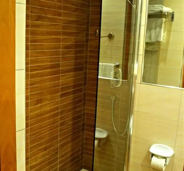 اتاق استاندارد با چشم‌انداز دریا, Qawra Palace Resort & Spa