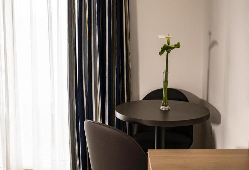 اتاق استاندارد با چشمانداز دریا, Qawra Palace Resort & Spa