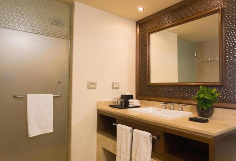 Quarto Club com Vistas, Sheraton Buganvilias Resort & Convention Center
