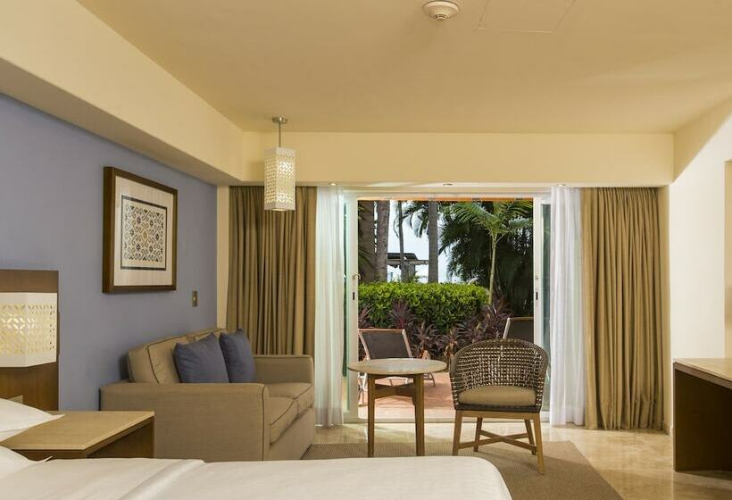 Quarto Standard Piso Térreo, Sheraton Buganvilias Resort & Convention Center