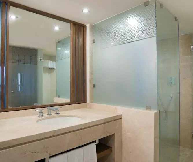 ガーデンビューデラックスルーム, Sheraton Buganvilias Resort & Convention Center