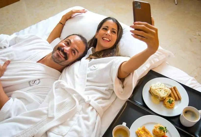 ガーデンビューデラックスルーム, Sheraton Buganvilias Resort & Convention Center