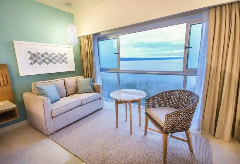 キングサイズベッドのデラックスルーム, Sheraton Buganvilias Resort & Convention Center
