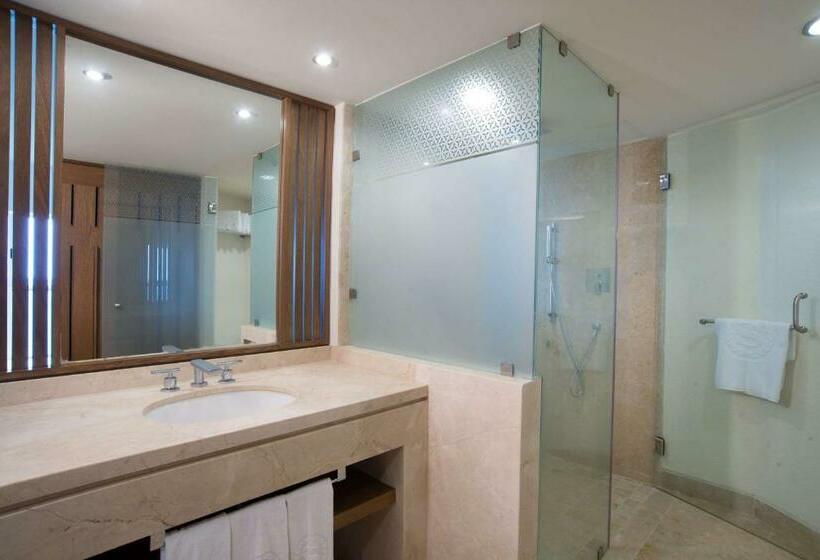 Quarto Deluxe com Vistas, Sheraton Buganvilias Resort & Convention Center