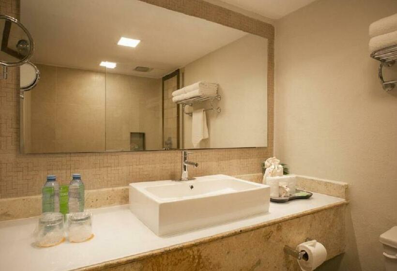 غرفة ديلوكس ثلاثية ذات إطلالة, Sunscape Sabor Cozumel