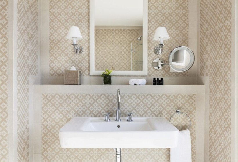 سوییت, The Phoenicia Malta