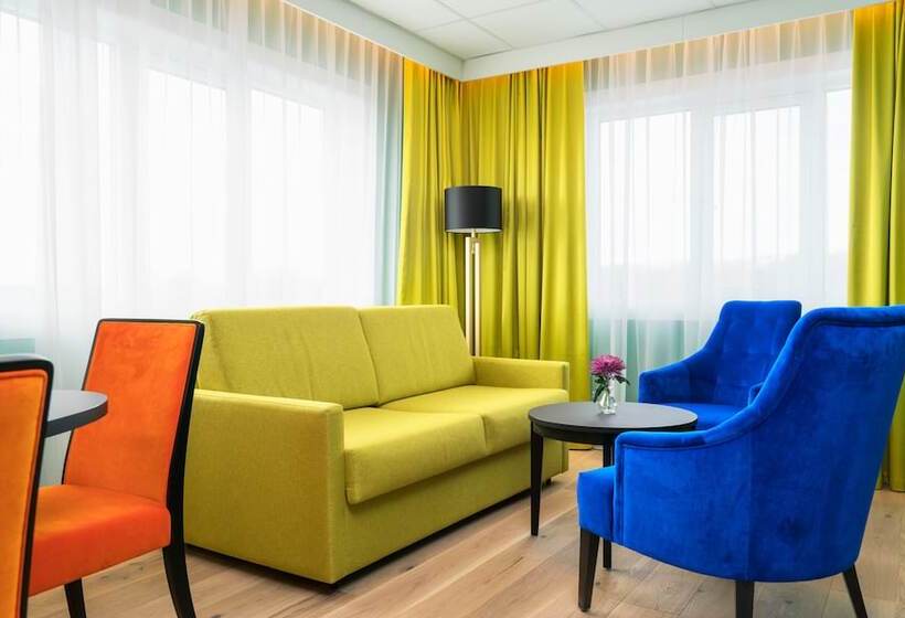 سوییت, Thon Hotel Europa