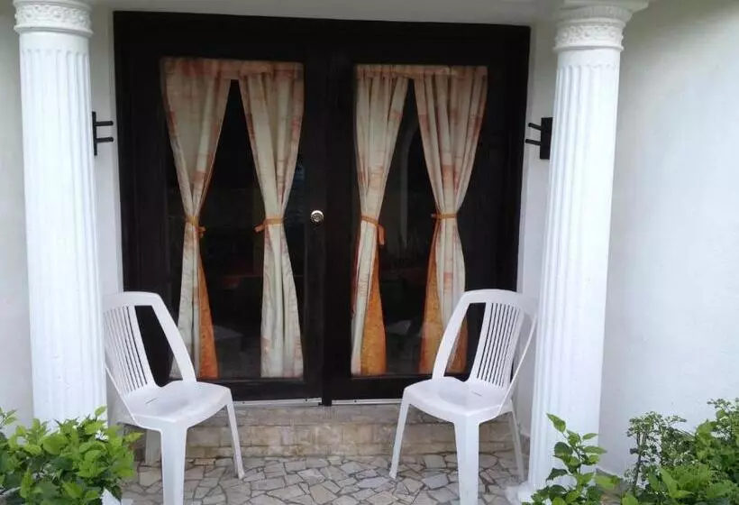 اتاق سوپریور با چشمانداز جانبی دریا, Villablanca Garden Beach