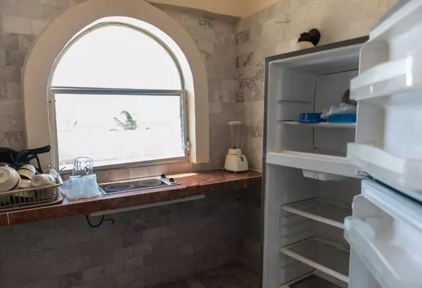 سوئیت جونیور با تراس, Villablanca Garden Beach