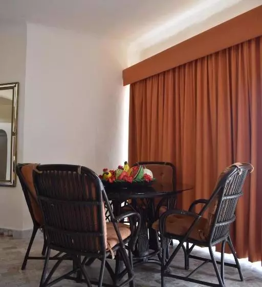 سوئیت جونیور با تراس, Villablanca Garden Beach