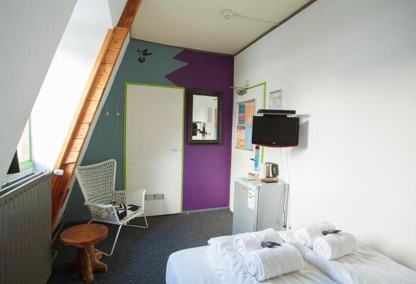 スタンダードシングルルーム, The Flying Pig Downtown