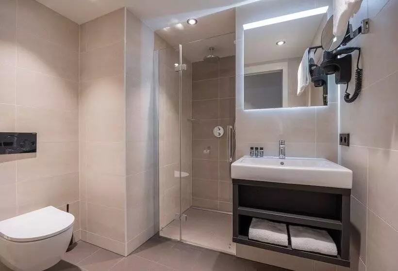 Comfort room with city view, Boutique Hotel Corona