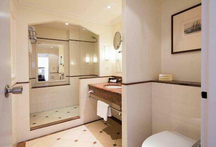 Superior Room Sea View, Grand Hotel Amrâth Kurhaus The Hague Scheveningen