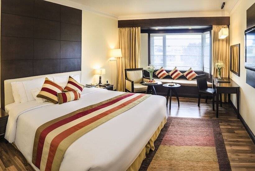 اتاق کلاب, Annapurna