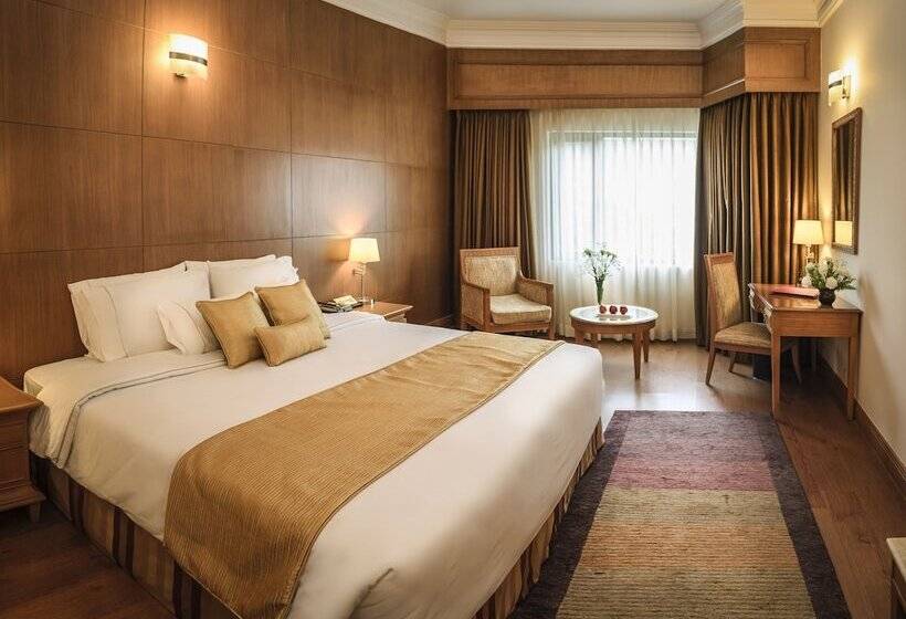 اتاق کلاب, Annapurna