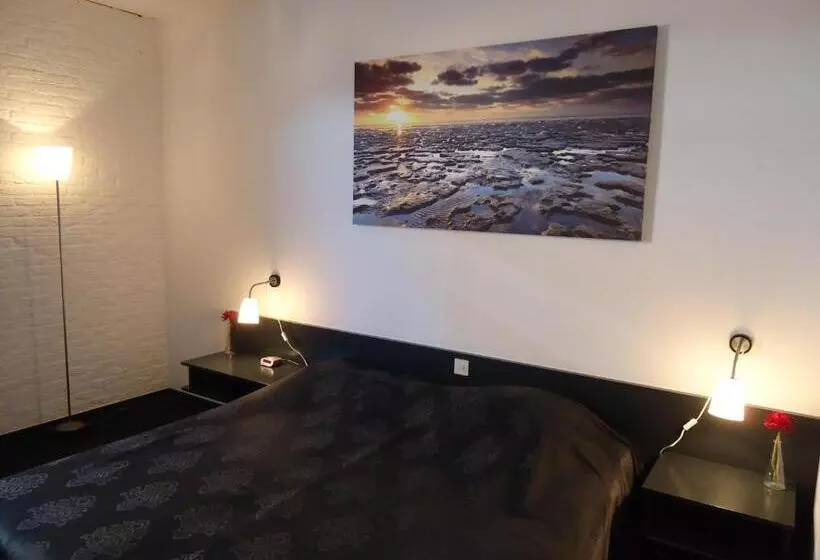 Standard Single Room, Café Restaurant De Posthoorn