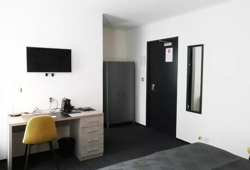 Standard Single Room, Café Restaurant De Posthoorn