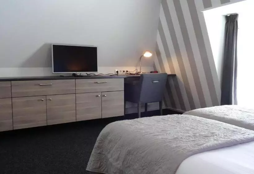 Standard Room, Café Restaurant De Posthoorn