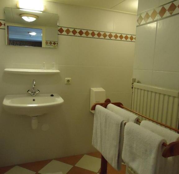 豪华房间, Café Restaurant De Posthoorn