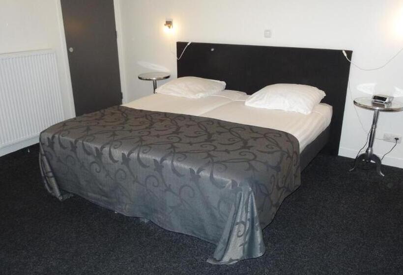 豪华房间, Café Restaurant De Posthoorn