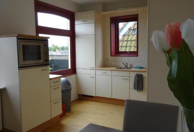 带3个卧室的公寓, Café Restaurant De Posthoorn