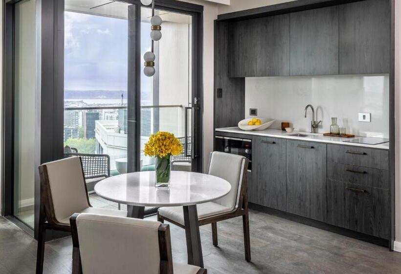 سوییت اجرایی, Cordis, Auckland By Langham Hospitality Group