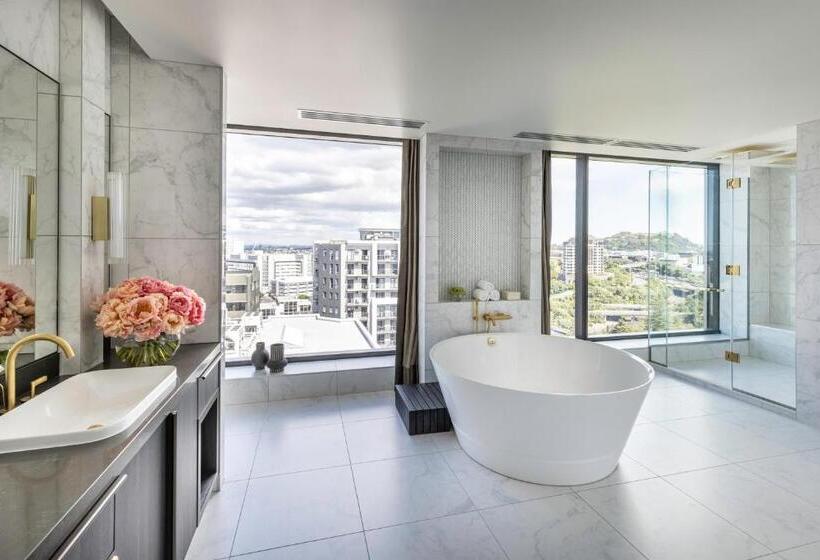 سوئیت کلاب, Cordis, Auckland By Langham Hospitality Group