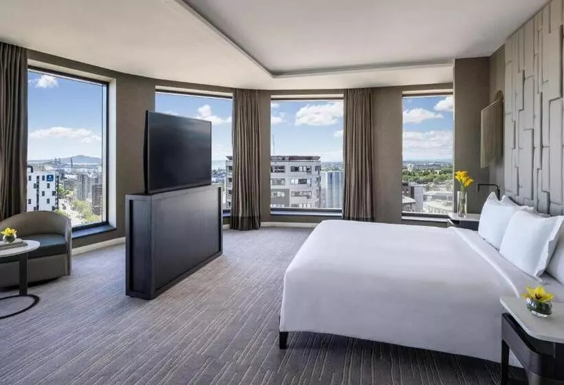 سوئیت کلاب, Cordis, Auckland By Langham Hospitality Group