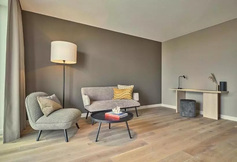 Suite avec Vues, De Blanke Top