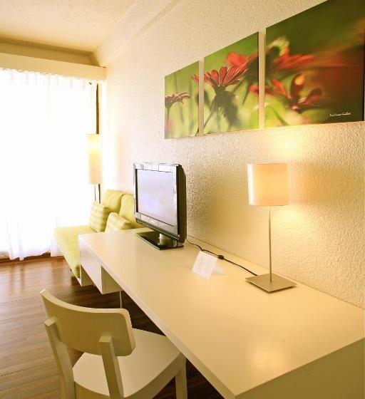 اتاق استاندارد با چشمانداز شهر, Holland House Beach