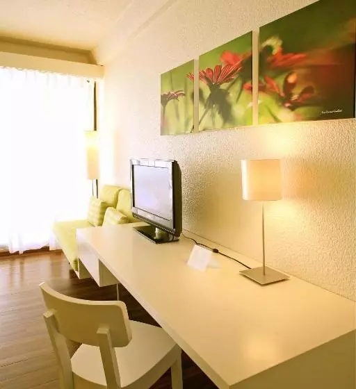 اتاق استاندارد با چشمانداز شهر, Holland House Beach