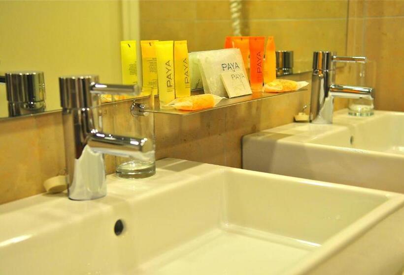 اتاق لوکس با چشمانداز, Holland House Beach