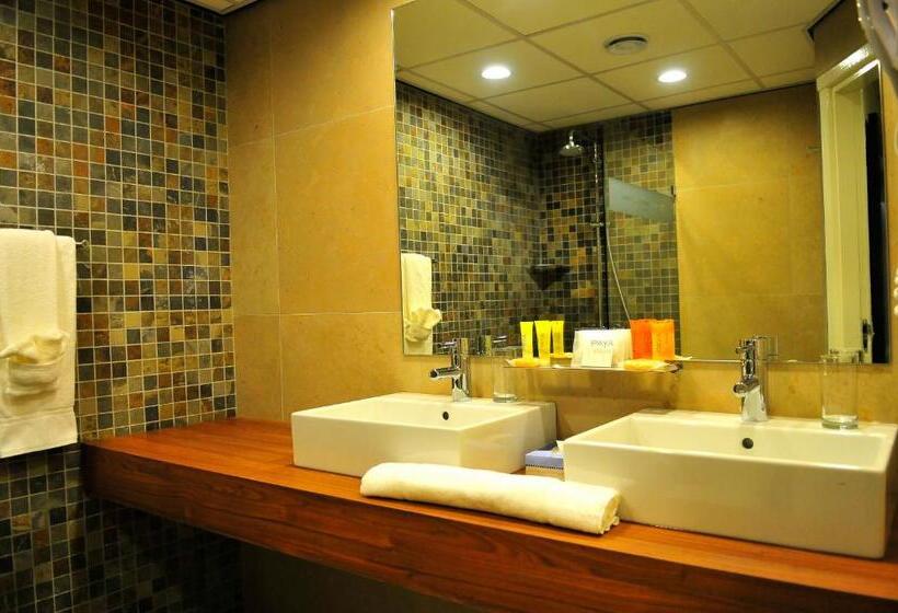 اتاق لوکس با چشمانداز, Holland House Beach