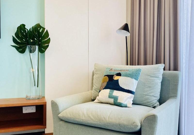 سوییت اجرایی, Holland House Beach