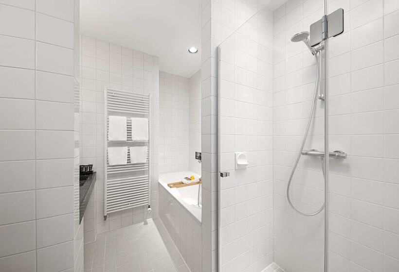 주니어 스위트, Landgoed Groot Warnsborn