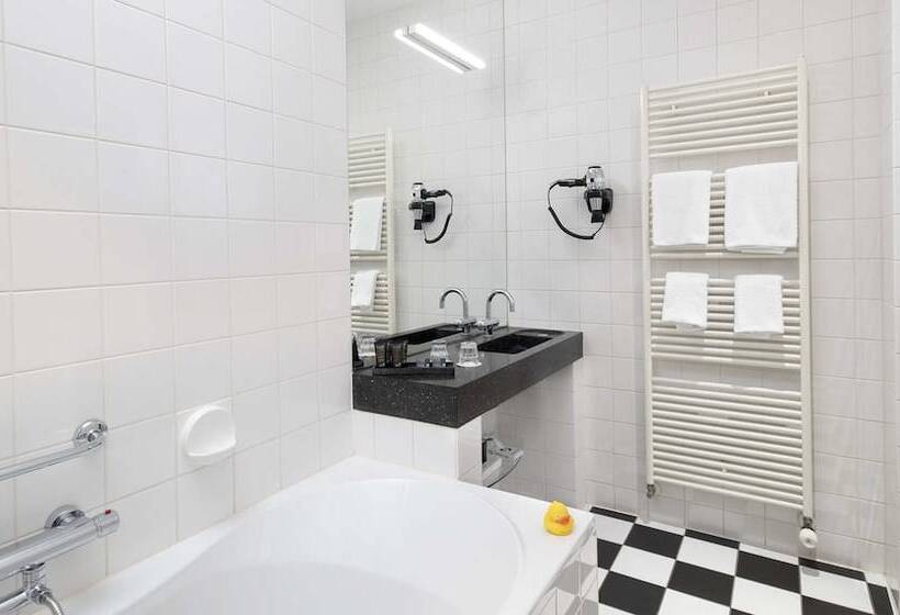 주니어 스위트, Landgoed Groot Warnsborn