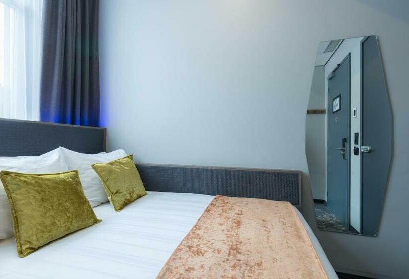 اتاق استاندارد یک نفره, Leonardo Boutique Museum