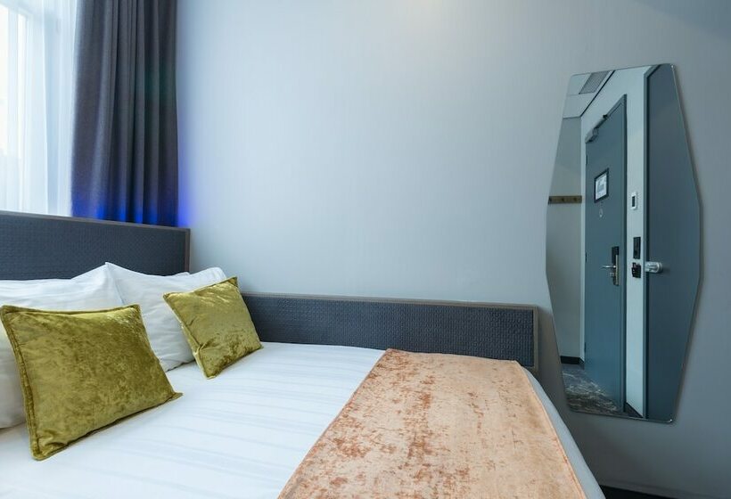 اتاق استاندارد یک نفره, Leonardo Boutique Museum