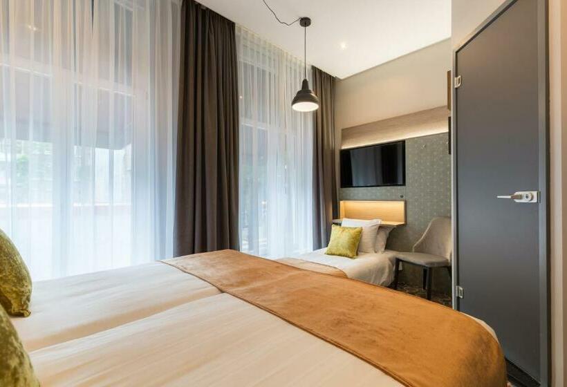 اتاق استاندارد, Leonardo Boutique Museum