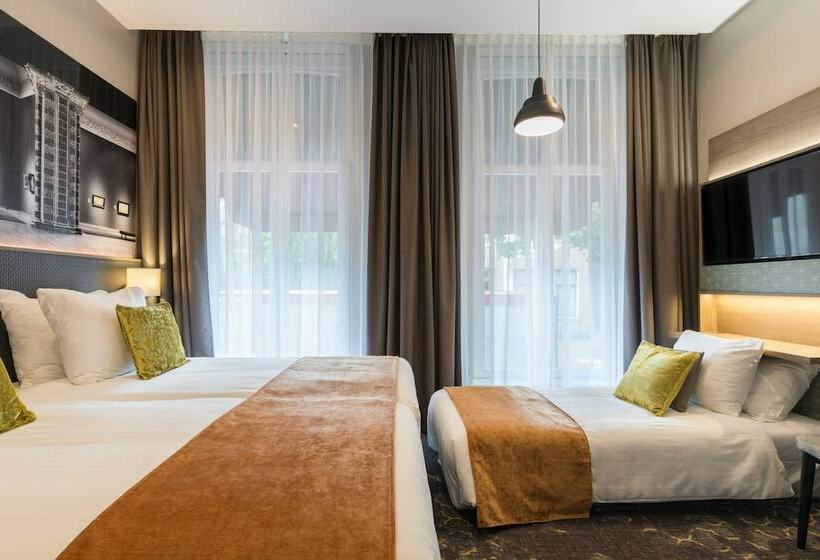 اتاق استاندارد, Leonardo Boutique Museum