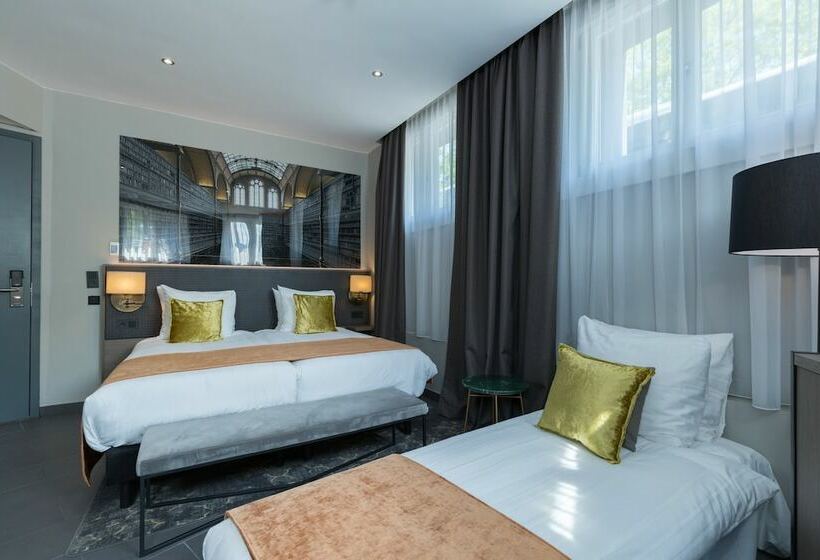 اتاق استاندارد, Leonardo Boutique Museum