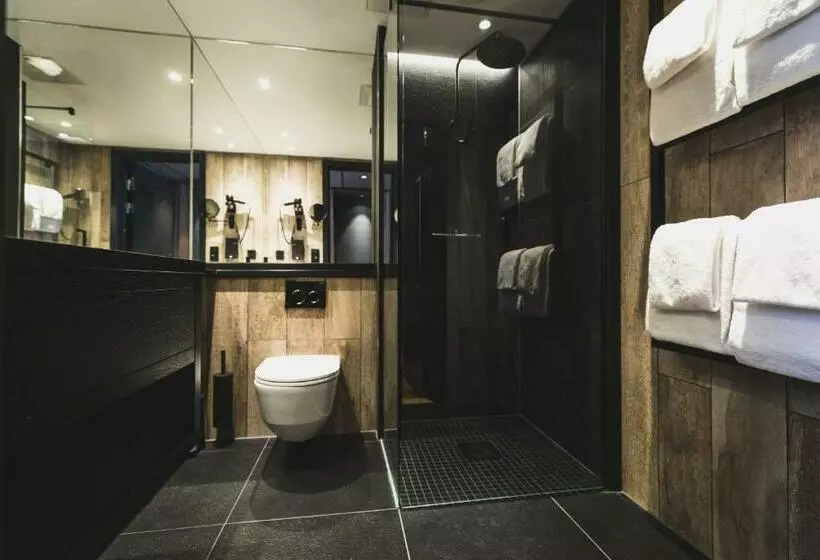 スイート, Vestlia Resort